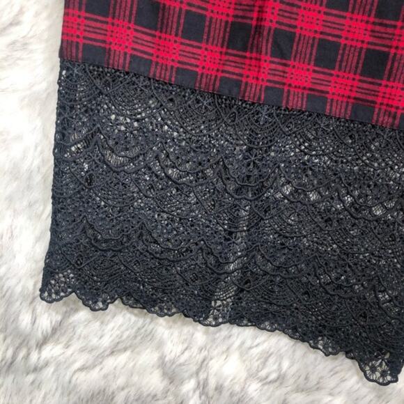 NWT Tobi Dark Academia Red & Black Plaid Midi Crochet Lace Hem Sheath Skirt - Picture 6 of 8